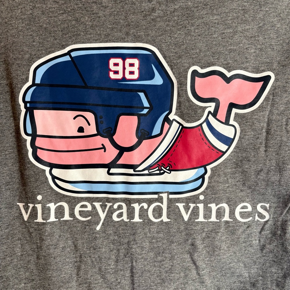 Vineyard Vines Mens Long Sleeve Tee Small Heather Gray Pro Hockey Whale Graphic